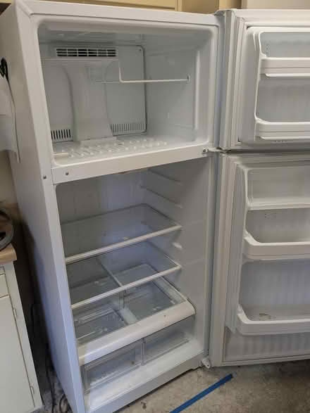 Photo of free Refrigerator (San Mateo - 26th & Alameda) #2