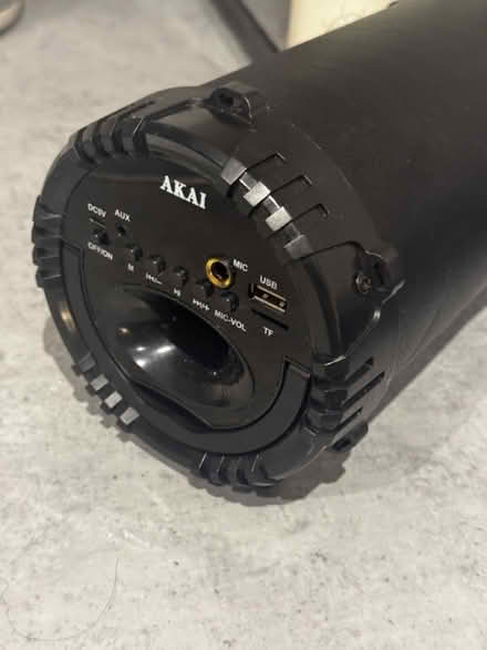 Photo of free Speaker (Kidbrooke SE3 9SU) #4