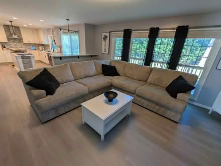 Photo of free Sectional Sofa (Leesburg (Exeter subdivision)) #1