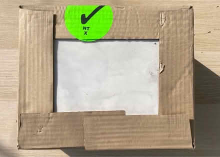 Photo of free Unused box of 20 tiles (Sutton SM1) #4