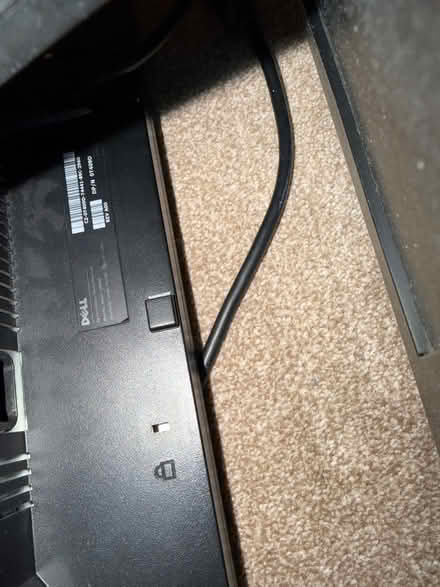 Photo of free Dell 19 inch computer monitor (Moseley B13) #2