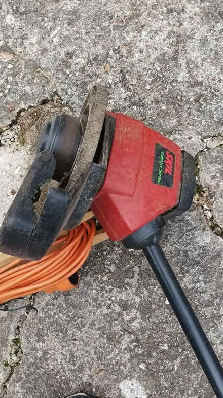 Photo of free Skil strimmer (South reading RG2) #3