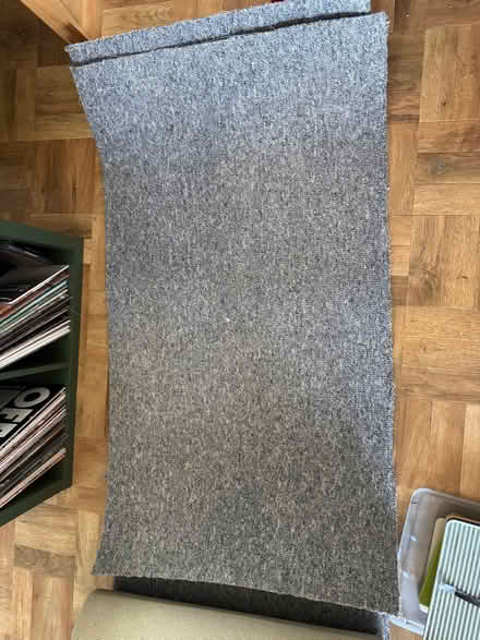 Photo of free Grey carpet scraps in three sections (Wisewood S6) #1