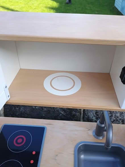 Photo of free IKEA kitchen with accessories (LS16 Adel) #4