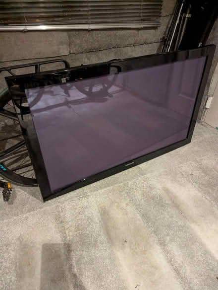 Photo of free Samsung Plasma 50in TV (Headington Quarry OX3) #1