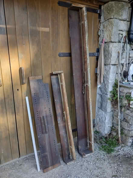 Photo of free Carved wooden pelmets (Howe LA8) #1