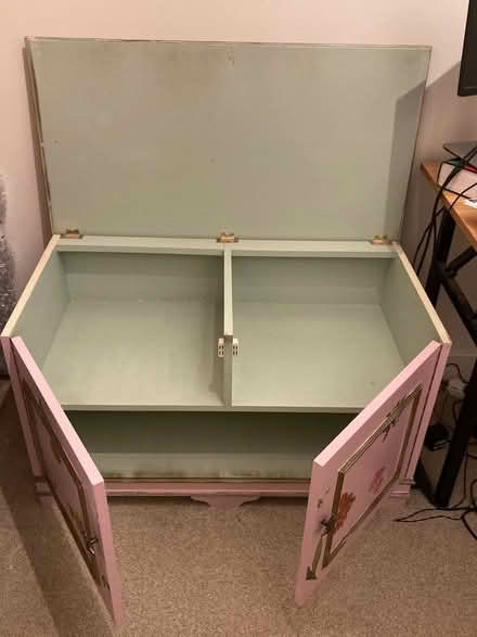Photo of free Storage chest/cupboard (Harbury CV33) #3
