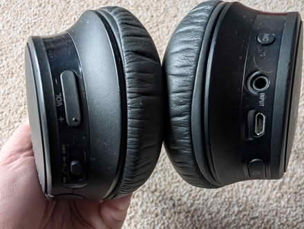 Photo of free Sony noise cancelling headphones (Hornby LA2) #3