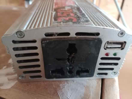 Photo of A power inverter? (Bearton SG5) #2