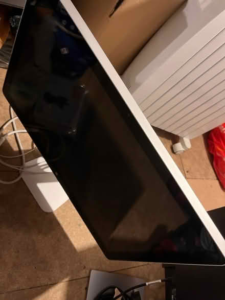 Photo of free Apple screen/monitor (not an iMac) (Craigour EH17) #2