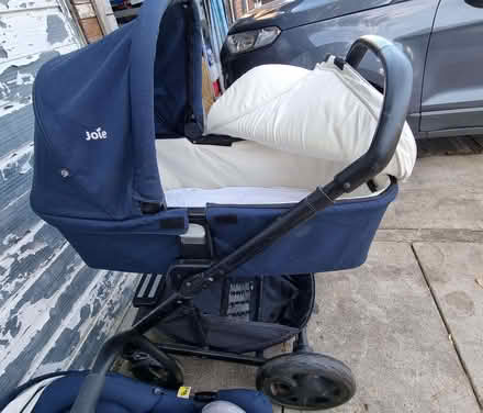 Photo of free Joie Baby Travel System Pushchair / Carrycot / Car seat (Jennyfield HG3) #4