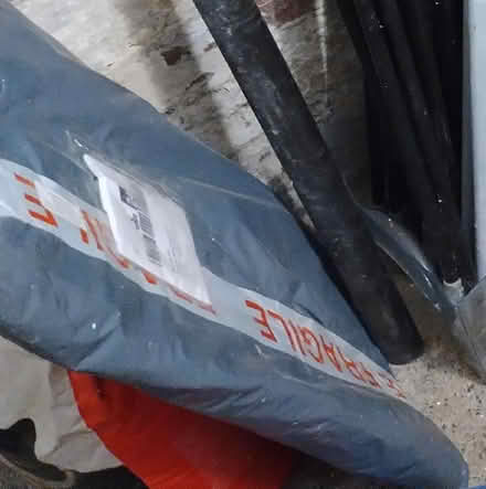 Photo of free Bubble mat for fishtank. (Leeds LS8) #1