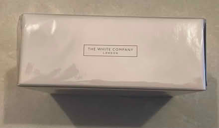 Photo of free The White Company fragrance oil set (N10 near Colney Hatch Lane) #2