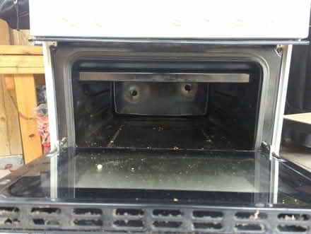 Photo of free Freestanding hop and oven (CT1) #3