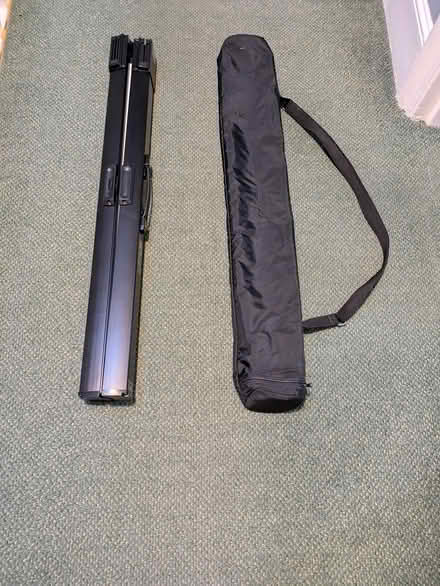 Photo of free Extendable screen (Central Berkhamsted HP4) #3