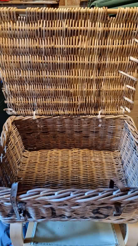 Photo of free Large wicker basket (BN7) #1