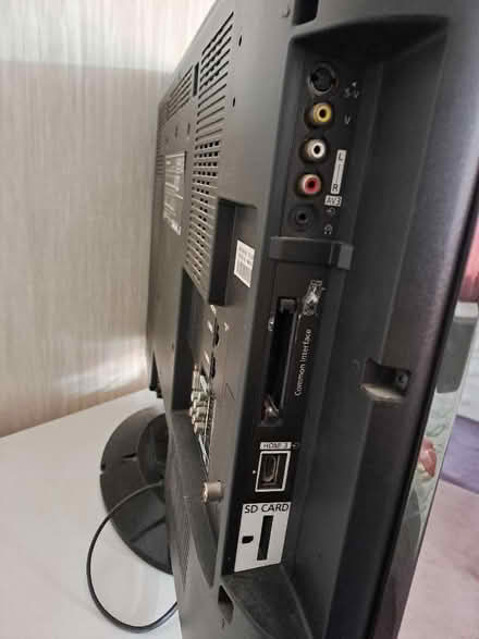 Photo of free Panasonic 32" TV in working order (Harefield SO19) #2