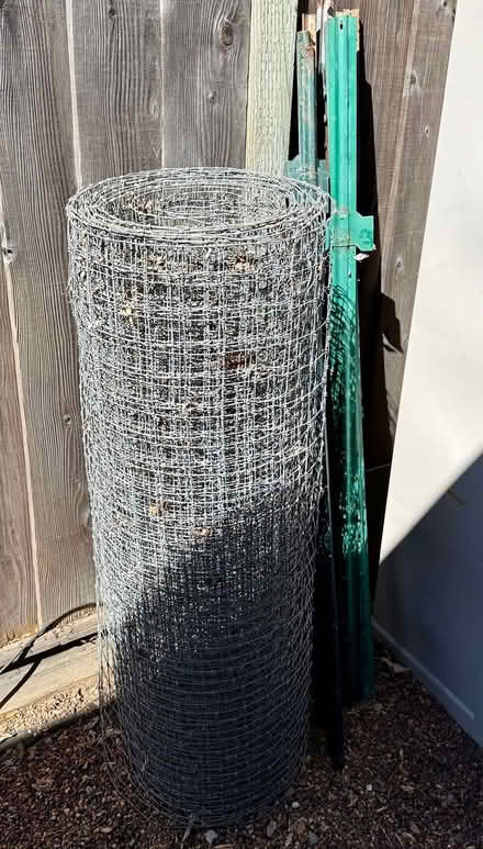Photo of free 4-foot x 25 feet long roll fencing (Sunnyvale Cherry Chase) #1