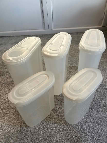 Photo of free 5 plastic food storage boxes (Hitchin) #1