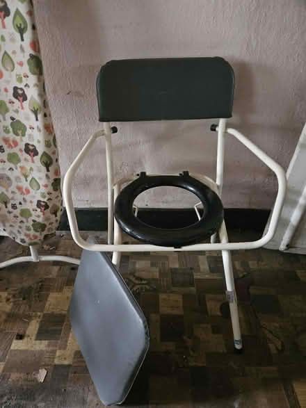 Photo of free Commode (SY11) #2