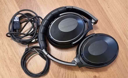 Photo of free Bluetooth headphones KS (Chipping Sodbury BS37) #1