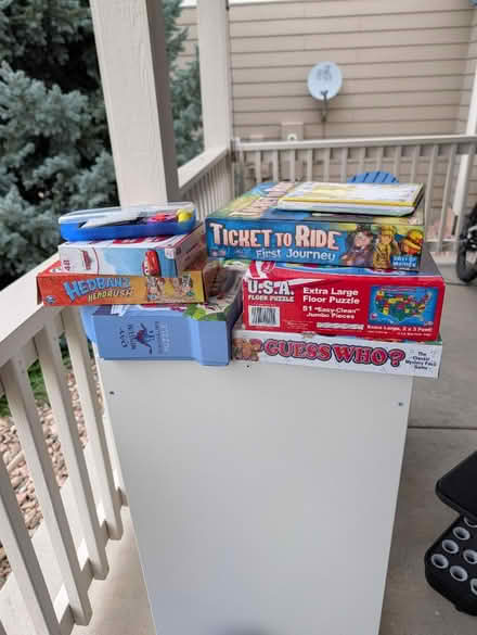 Photo of free Toys misc. for 4+ (SE Aurora) #2