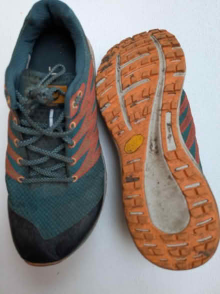 Photo of free trail shoes merral 44.5 (Earlsfield SW17) #1