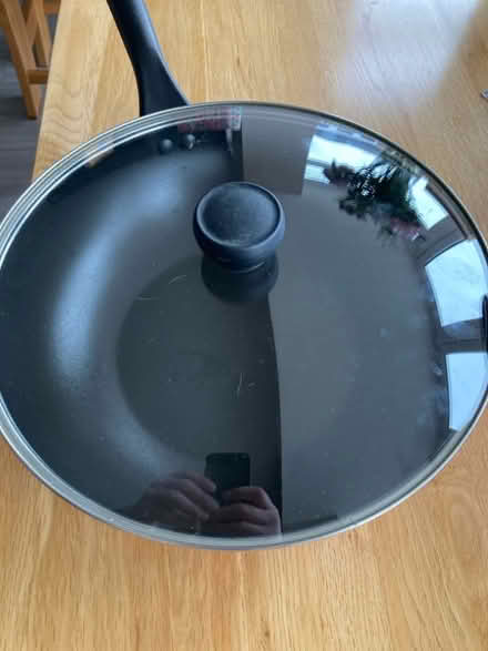 Photo of free Wok with lid (Carlisle CA2) #3