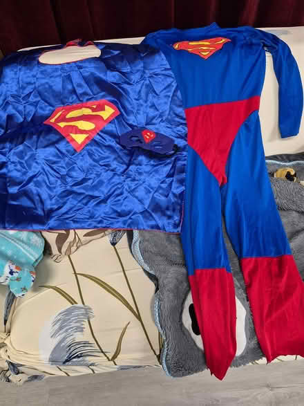 Photo of free Superman costume for 5-7 years (Severna Park) #1