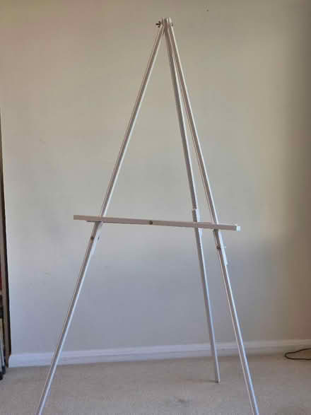 Photo of free Easel (North Ascot SL5) #1