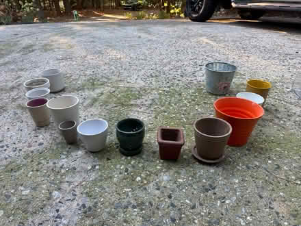 Photo of free Small pots (North Alpharetta) #2