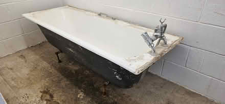 Photo of free 1960s cast iron bath (Dublin 18) #1