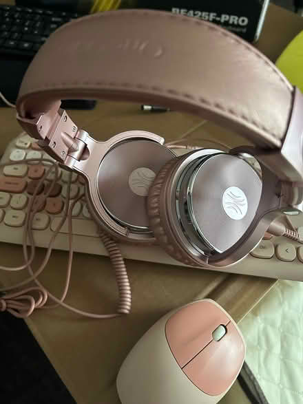 Photo of free Office Misc. 2/2 (Wolverhampton WV10) #1