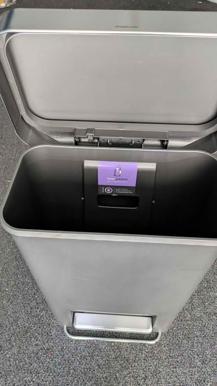 Photo of free garbage bin (Hayward Downtown) #4