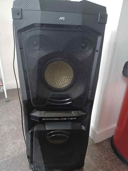 Photo of free Speaker (Dunfermline KY11) #1