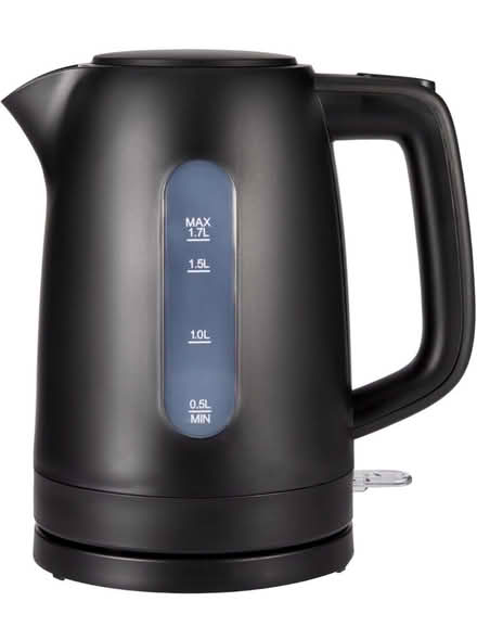 Photo of Electric kettle (Leahurst Crescent B17) #1