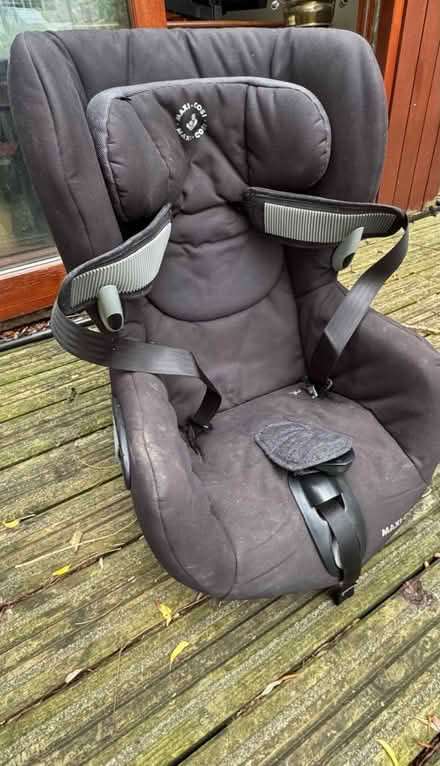 Photo of free Maxi Cosi Car Seat (OX2) #3