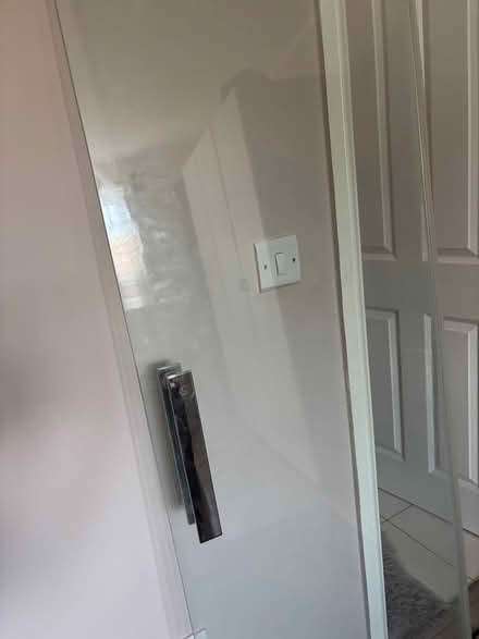 Photo of free Shower door (KT19 8fu) #3