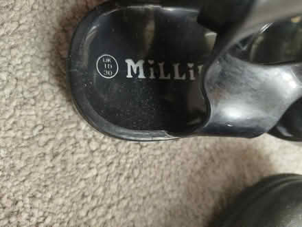 Photo of free Kids footwear (B11) #2