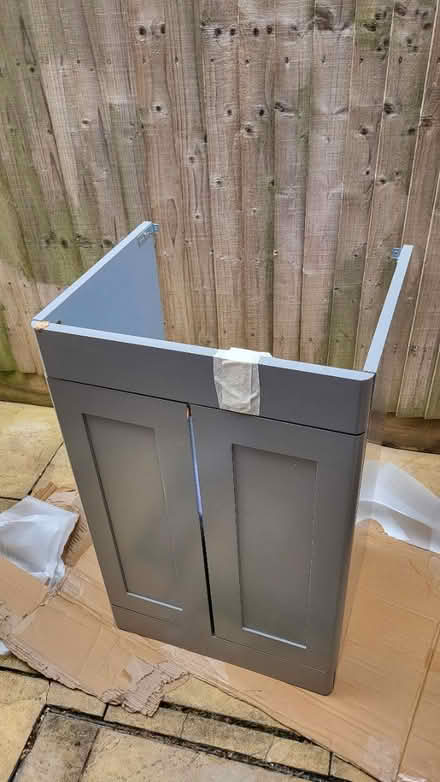 Photo of free Vanity unit (damaged, no sink) (SW19 - South Wimbledon) #3