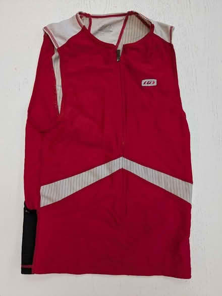 Photo of free Louis Garner, triathlon/rowing top L (Earlsfield SW17) #1