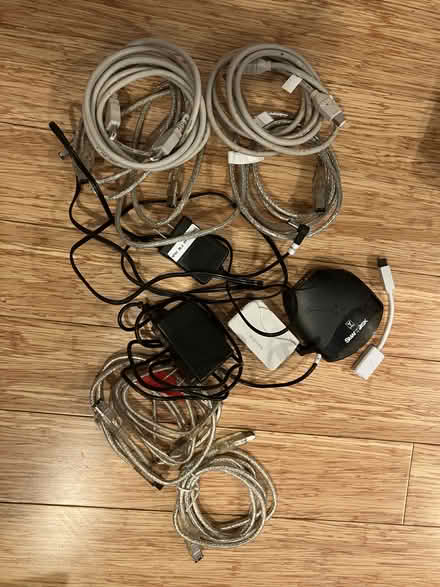 Photo of free firewire cables/hubs (Fremont-Sundale/28 Palms) #1