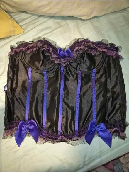 Photo of free Corset (Hollinswood TF3) #1