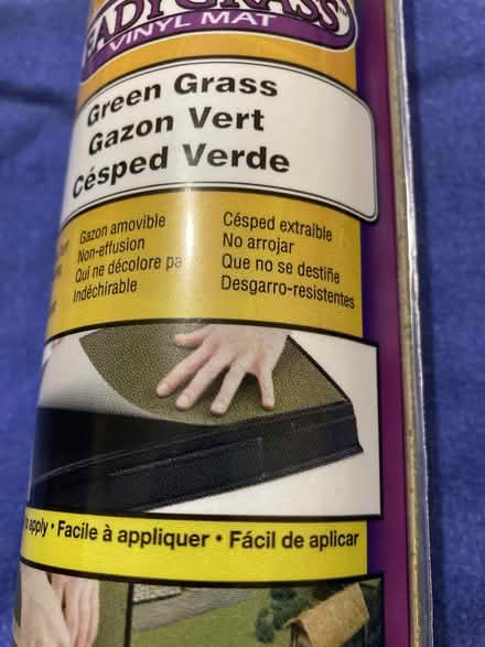 Photo of Fake grass (Woodley RG6) #1