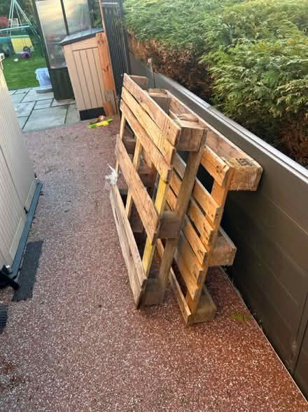 Photo of free 2 pallets (lodgemoor S10 S10) #1