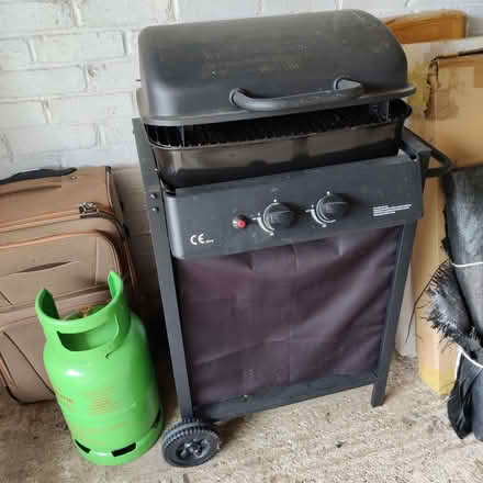 Photo of free BBQ (Chineham RG24) #1