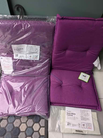 Photo of free X2 Outdoor chair cushions (Braintree CM7) #1