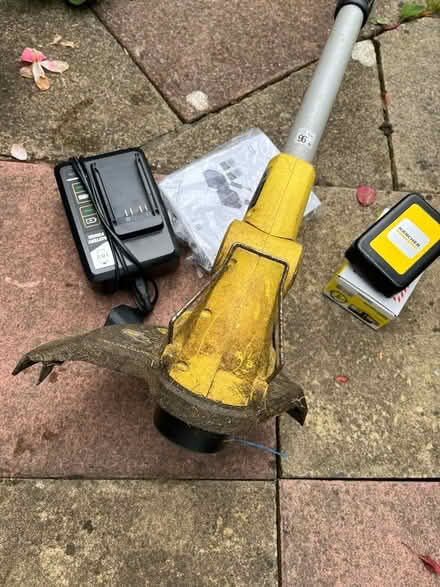 Photo of free Karcher cordless strimmer - needs new batteries (Sonning RG4) #1
