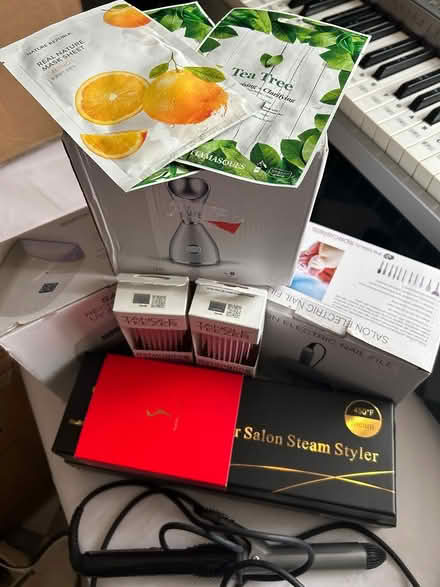 Photo of free Hair & Beauty items (Wolverhampton WV10) #1