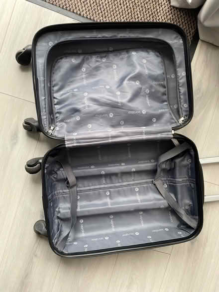 Photo of free Small suitcase (Finsbury park) #4
